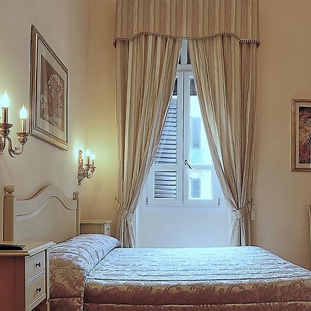 Chiaro Di Luna Viale Italia Sassari Zewnętrze zdjęcie